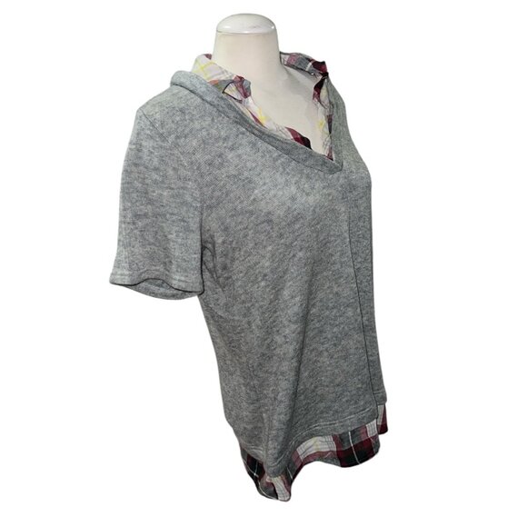 Maurices Gray Knit Top With Plaid Collar & Hem Layered Look Womens Size 1 - Picture 10 of 10